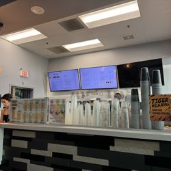 Sharetea - Front counter