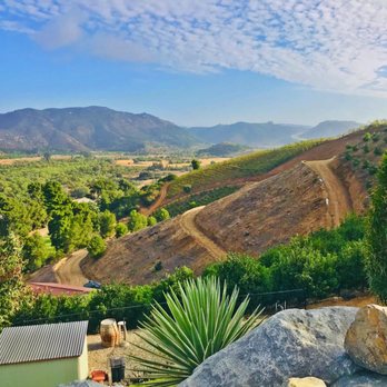 Estate D'Iacobelli - Wine Bars Near Me - Fallbrook, California