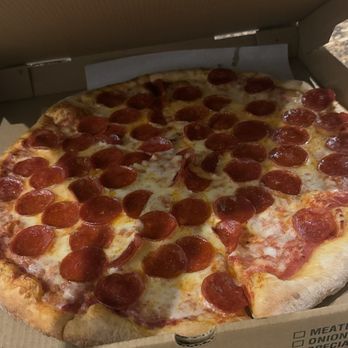 La Bella Luna - Pepperoni - Pizza Near Me - Orlando, Florida La Bella Luna - Pepperoni - Pizza Near Me - Orlando, Florida