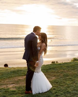 Elopements - We offer a variety of services designed to accommodate your needs, and it is our mission to bring your vision and ideas to life! Elopements - We offer a variety of services designed to accommodate your needs, and it is our mission to bring your vision and ideas to life!