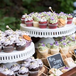 AndreaMarie Custom Cakes and Treats - Custom wedding