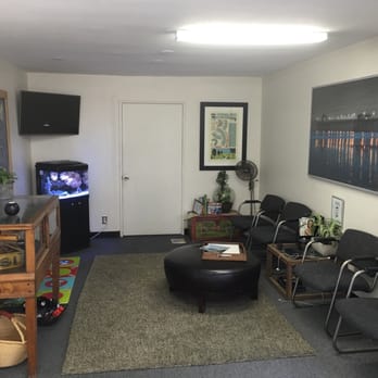 Just Smogs - Waiting area - Smog Check Stations Near Me - Huntington Beach, California Just Smogs - Waiting area - Smog Check Stations Near Me - Huntington Beach, California
