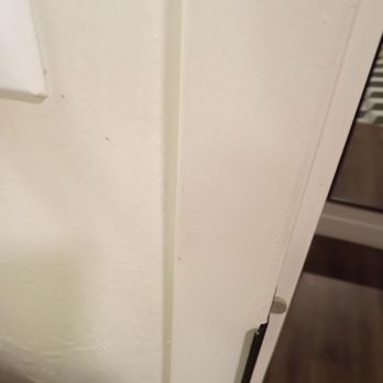 Hampton Inn Key West - Ants on wall. - Hotels Near Me - Key West, Florida