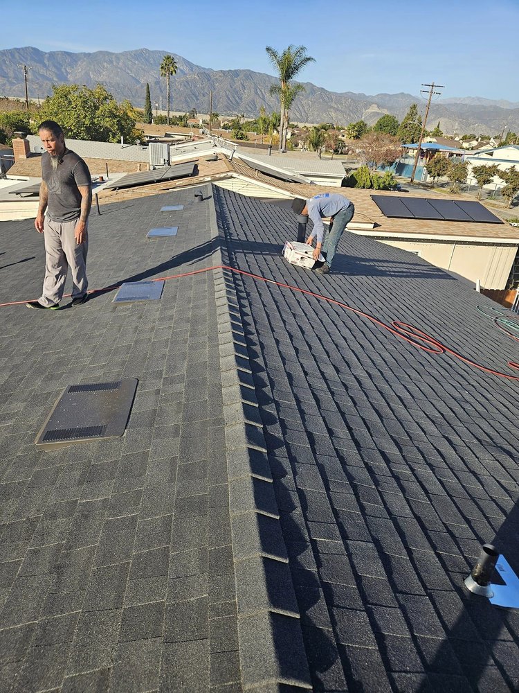 Slide of Jorges Roofing & Construction