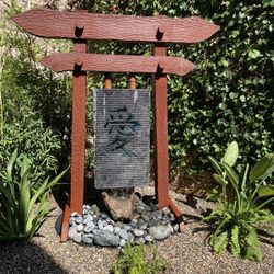 Manuel Cisneros Landscape Design - Water feature