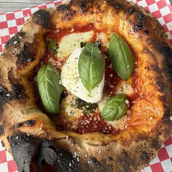 Ferrattis - Italian Near Me - Orlando, Florida
