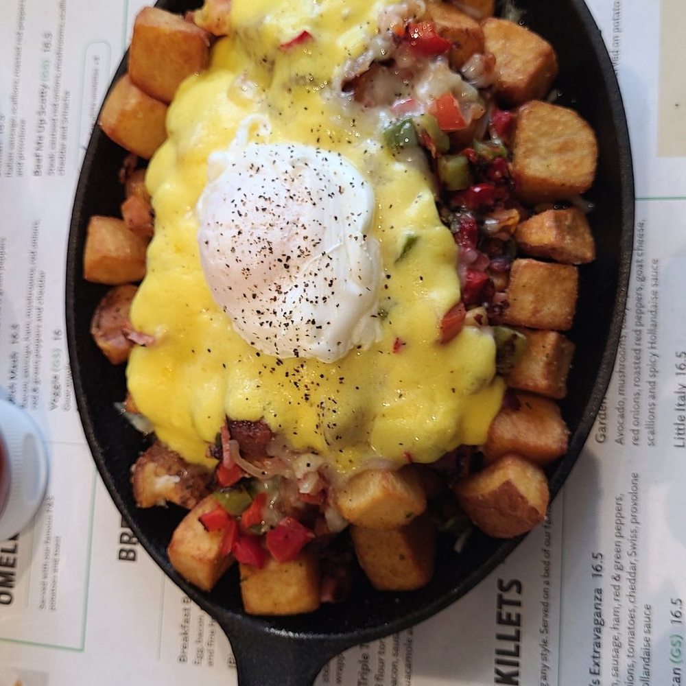 Pür & Simple - Breakfast skillet - Breakfast & Brunch Near Me - Vancouver, British Columbia Pür & Simple - Breakfast skillet - Breakfast & Brunch Near Me - Vancouver, British Columbia