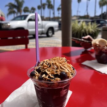 Berry Bowl - Love this location, right next to Redondo Beach Trader Joe's - Acai Bowls Near Me - Redondo Beach, California Berry Bowl - Love this location, right next to Redondo Beach Trader Joe's - Acai Bowls Near Me - Redondo Beach, California