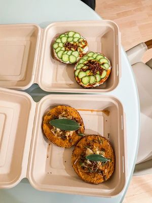 Mustard's Bagels by null