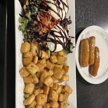 Toast Breakfast Lunch - Avocado toast with side of sausage - Breakfast & Brunch Near Me - Sherwood Park, Alberta Toast Breakfast Lunch - Avocado toast with side of sausage - Breakfast & Brunch Near Me - Sherwood Park, Alberta