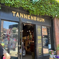 Tannenbaum Christmas Shop