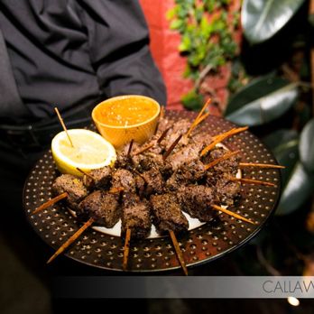 Alligator Pear Catering - Filet of beef on bamboo - Caterers Near Me - Canoga Park, California Alligator Pear Catering - Filet of beef on bamboo - Caterers Near Me - Canoga Park, California