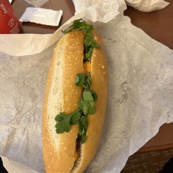 Banh Mi Che Cali - Vietnamese Near Me - Fullerton, California