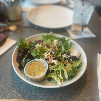 Dewey's Pizza - Ellisville - Garden Salad - Pizza Near Me - Ellisville, Missouri