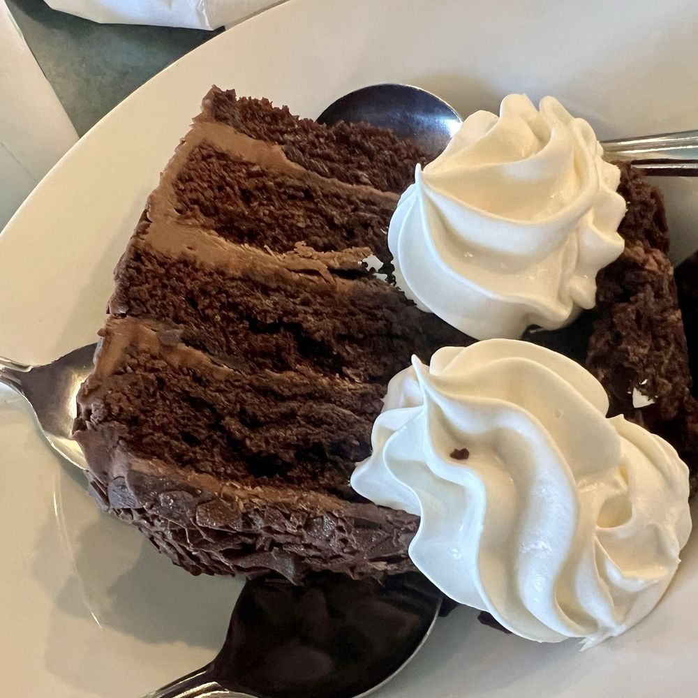 Metro Diner - Chocolate cake - Diners Near Me - Oklahoma City, Oklahoma Metro Diner - Chocolate cake - Diners Near Me - Oklahoma City, Oklahoma