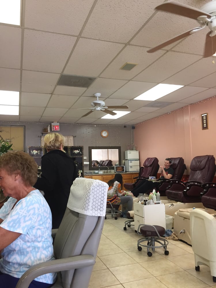 THE BEST NAILS Updated August 2024 14827 Clayton Rd, Chesterfield