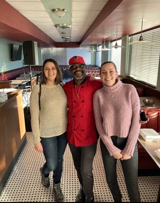 Moyo & Grill by null