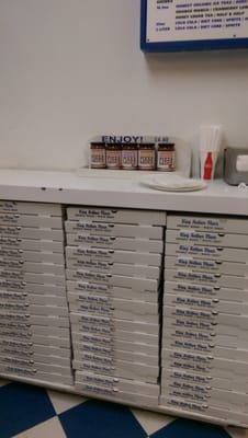 Leonardo's Pizza by null