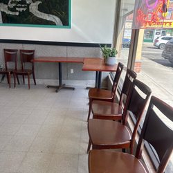 Fu Star Chinese - Waiting/seating area