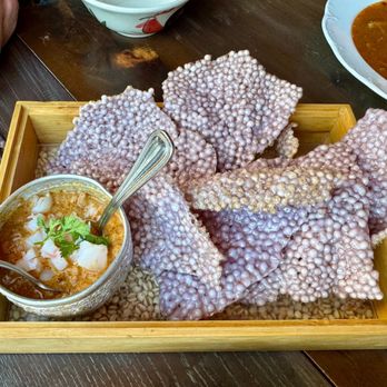 NaKorn - Thai Near Me - Evanston, Illinois