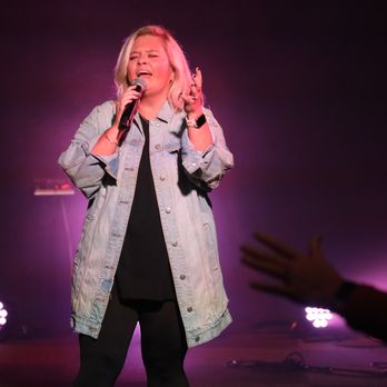 Today Church - Female worship leader - Churches Near Me - Beavercreek, Ohio Today Church - Female worship leader - Churches Near Me - Beavercreek, Ohio