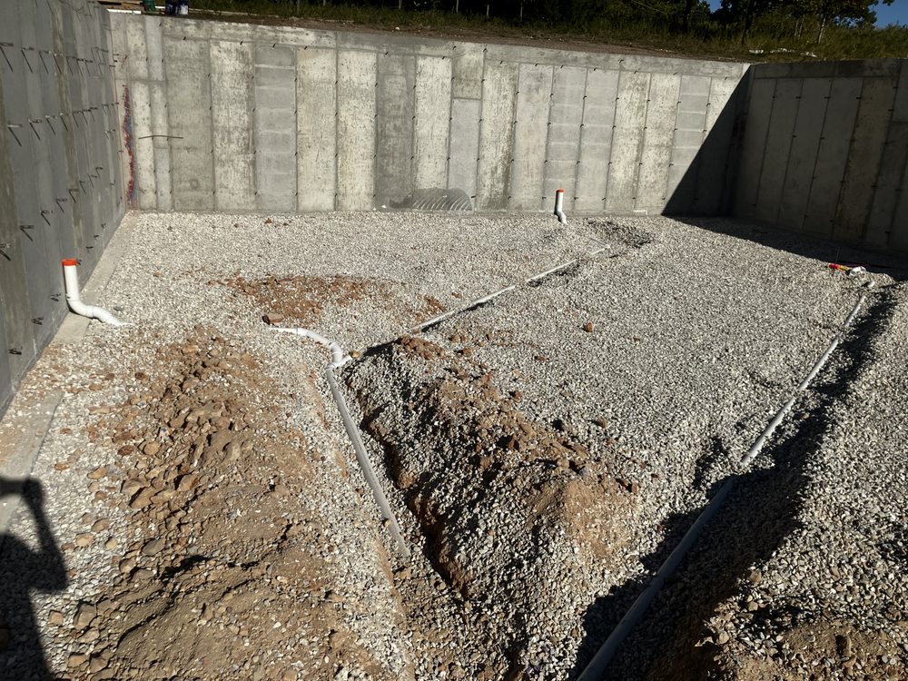 Slide of Elite Plumbing Services