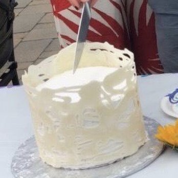 Torta Fina Bakeshoppe - Custom ordered cake was beautiful and delicious. Great price too! - Bakeries Near Me - Babylon, New York