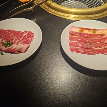 Nikushou Sakai - Thinly sliced wagyu(left) - Japanese Near Me - Flushing, New York