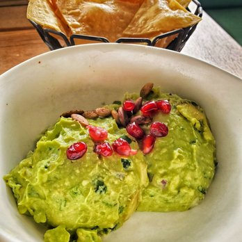 Tocaya Modern Mexican - Guacamole and chips - Mexican Near Me - Burbank, California Tocaya Modern Mexican - Guacamole and chips - Mexican Near Me - Burbank, California