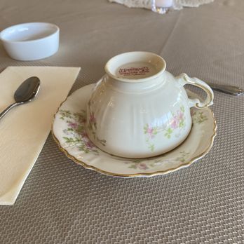 The Royal Tea Room - Restaurants Near Me - Shorewood, Illinois The Royal Tea Room - Restaurants Near Me - Shorewood, Illinois