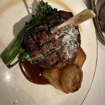 Old Ebbitt Grill - Cedar River Farms Filet Mignon - Bars Near Me - Washington, DC, District of Columbia