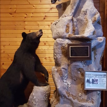 The Rodeside Grill - Interesting foyer - American Near Me - Windsor, Wisconsin