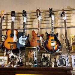 Guitars West - June 2019