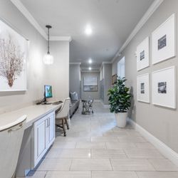 The Retreat at Trinity Apartments - Work station