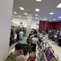 Burlington - 2 hr line to buy a pair of socks - the worst store in NY