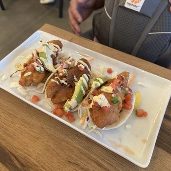 Mad Duck Craft - Fish tacos - Brewpubs Near Me - Fresno, California