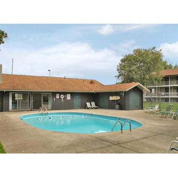 Kingswood Court - Apartments Near Me - Newark, Ohio Kingswood Court - Apartments Near Me - Newark, Ohio