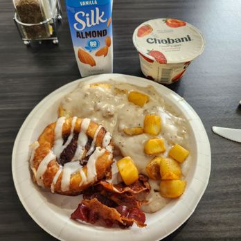 Holiday Inn Express Fort Bragg - Sunday breakfast - Hotels Near Me - Fort Bragg, California Holiday Inn Express Fort Bragg - Sunday breakfast - Hotels Near Me - Fort Bragg, California