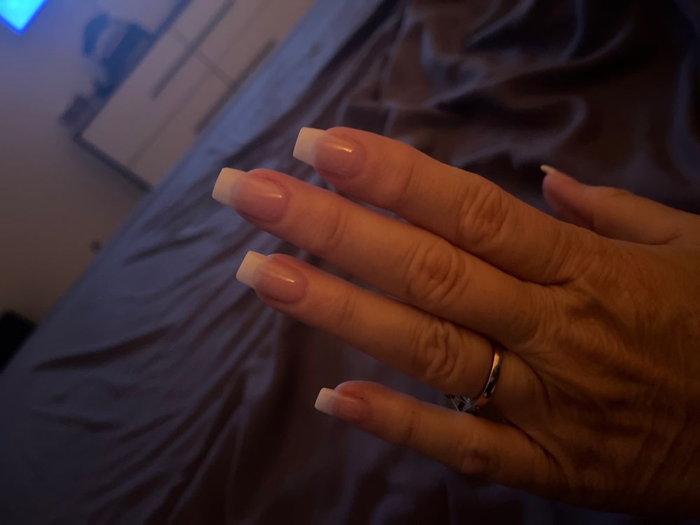 Lee Nails Image