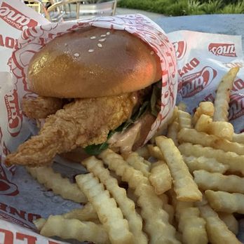 Raising Cane's Chicken Fingers - The Sandwich Combo - Chicken Shop Near Me - Tulsa, Oklahoma Raising Cane's Chicken Fingers - The Sandwich Combo - Chicken Shop Near Me - Tulsa, Oklahoma