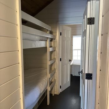 AutoCamp Yosemite - Twin bunks. - Hotels Near Me - Midpines, California AutoCamp Yosemite - Twin bunks. - Hotels Near Me - Midpines, California