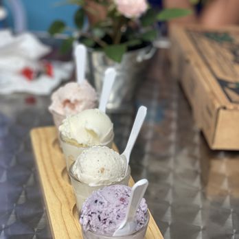 Das Ice Cream Cafe - three different flavors of ice cream - Desserts Near Me - Helen, Georgia