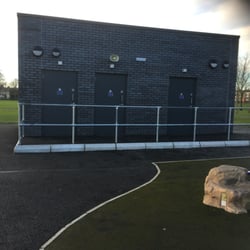 Londonderry Park - Toilets now beside kids play park