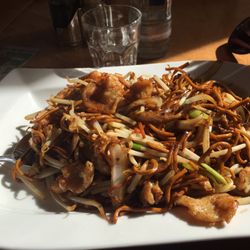 Deli House - Deli House M1 - gebr. Nudeln mit Huhn