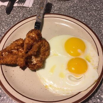 101 Diner - Fried chicken and waffles... 3 small pieces of chicken - Diners Near Me - Encinitas, California 101 Diner - Fried chicken and waffles... 3 small pieces of chicken - Diners Near Me - Encinitas, California