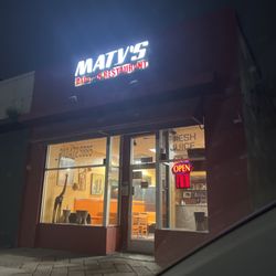 Maty's - The store