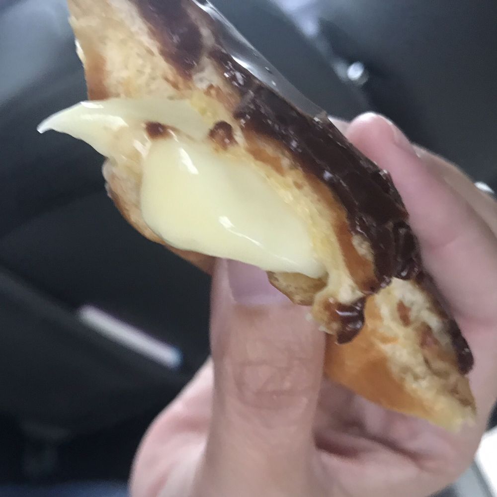 Mr Maple Donuts - Boston Creme Pie Doughnut - Donuts Near Me - Vancouver, Washington Mr Maple Donuts - Boston Creme Pie Doughnut - Donuts Near Me - Vancouver, Washington