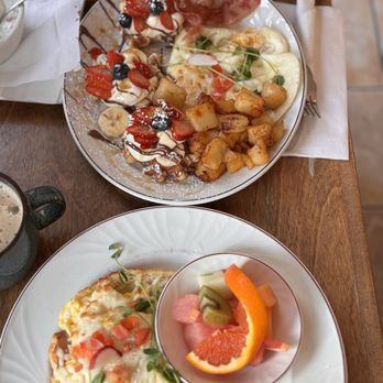 Café St-Barth - Waffles and croissant - Cafes Near Me - Montreal, Quebec Café St-Barth - Waffles and croissant - Cafes Near Me - Montreal, Quebec