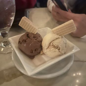 Capri Ristorante - Italian Near Me - Burr Ridge, Illinois
