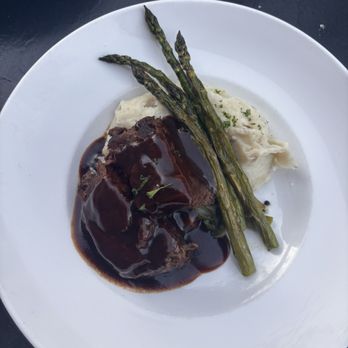 Brickhouse - Bend - Boneless beef short rib - American Near Me - Bend, Oregon Brickhouse - Bend - Boneless beef short rib - American Near Me - Bend, Oregon